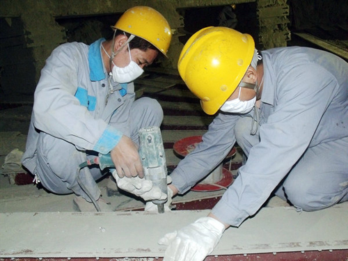 庫內(nèi)充氣箱透氣布檢修